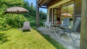 Outdoor dining - Idyllic 1-bedroom apartment, sauna, national park, parking (Zwiesel)