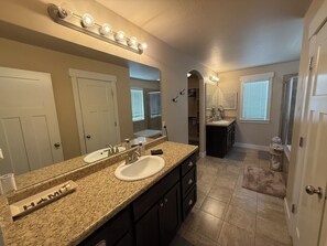 Bathroom - Spacious Family Retreat with Room to Play in Eagle Mountain (Eagle Mountain)