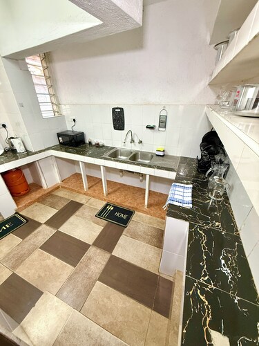 Comfortable 1.5-Bedroom Retreat in Kisumu. Ideal for Extended Stays