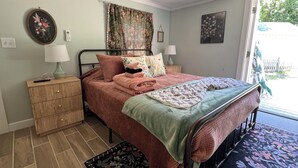 Room - Tide & Seek: dog-friendly cottage by the beach (Sandwich)