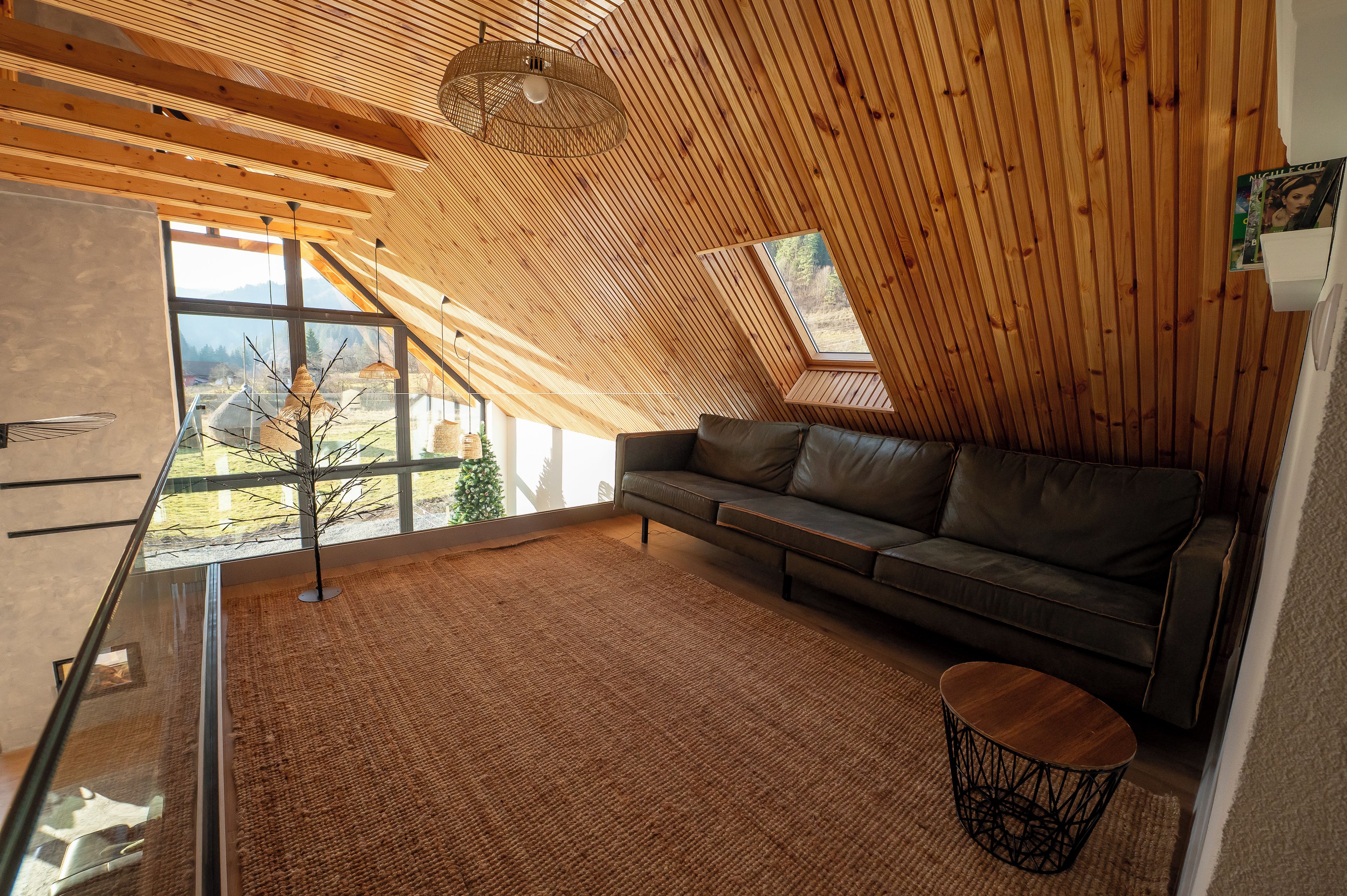 M2 Chalet - 6br Villa For 14 - Private Hotspring Jacuzzi - Lunca Bradului, Mures - Transilvania