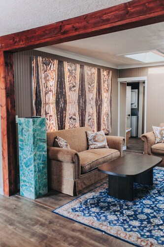 Lovely 2-bedroom chalet with AC in charming Sedona