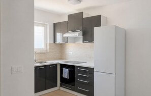 Kitchen - 1 bedroom amazing apartment in Povljana (Povljana)
