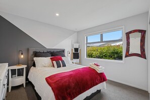 Unclassified image, 3 of 16, button - Central Otago Getaway | Modern 2-Bed (Cromwell)