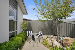 Unclassified image, 2 of 16, button - Central Otago Getaway | Modern 2-Bed (Cromwell)