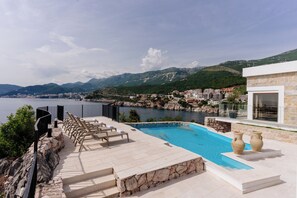 Seasonal outdoor pool - Blanche Cliff Apartments (Pržno)