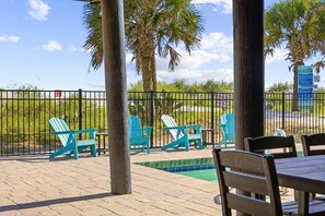 Pool - Tropical Fun - Oceanfront 8BR/8BA w/ Private Pool (Sleeps 32) (North Myrtle Beach)