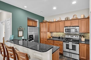 Private kitchen - Summit Serenity - Condo on Sugar Mountain with Amazing Views, Gas Fireplace, Walk to Slopes! (Banner Elk)