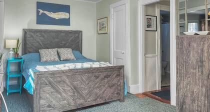 Village Retreat: Walk to Historic Town – Private Deck, Grill & Off-Street Parking