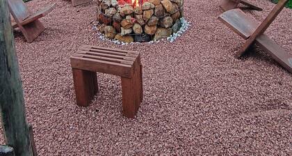 Retreat House in Gramado with Hot Tub and Fireplace