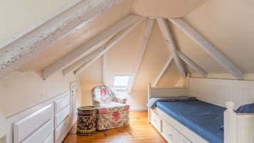 Desk, iron/ironing board, travel crib, WiFi