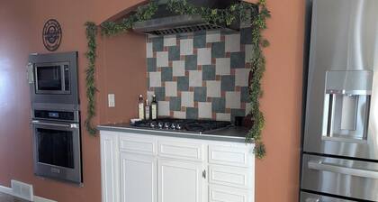 Bed and Breakfast • King Bed + Game Room + Fire Pit