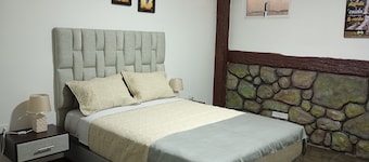 An Airbnb-style vacation rental, perfect if you're visiting Podocarpus Park.