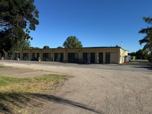 Exterior - Lzay river motor inn (Swan Hill)