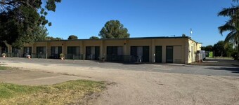 Lzay river motor inn