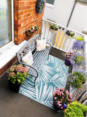 Terrace/patio - Hideaway House Sleeps 6 with Hot Tub and Balcony (Chester Le Street)