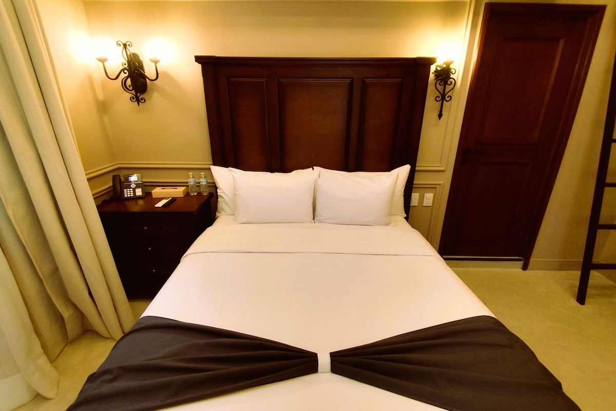 Family Triple Room | In-room safe, WiFi (free), bed sheets