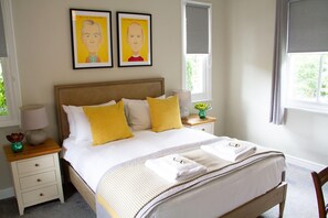 Room - Lock Keepers Cottage - Detached House in the City (Manchester)