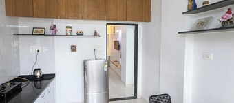 Lovely 2-bedroom apartment with AC in charming Solapur