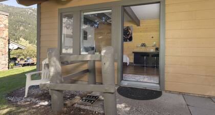 Boutique Golf Course Studio: Pool, Hot Tub