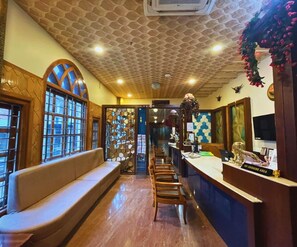 Khu sảnh