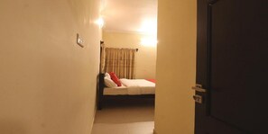 Room - Temple Tree Residence (Tirupattur)