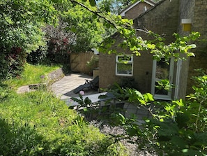 Unclassified image, 5 of 34, button - Canyon Cottage (Neath)