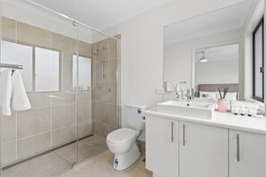 Unclassified image, 4 of 36, button - The Helensvale Haven | Modern 4BR Family Retreat (Helensvale)
