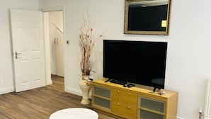Room - 1-bed Apt Close to Town Centre Train Station (Northampton)