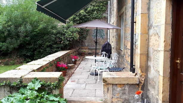 Terrace/patio - Darwin Cottage Self Catering In Elgin (Elgin)