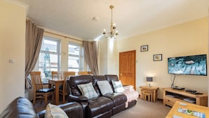 Room - Darwin Cottage Self Catering In Elgin (Elgin)