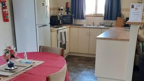 Room - Kangaroo Island Accommodation (Kingscote)