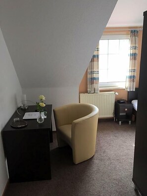 Unclassified image, 4 of 22, button - Hotel Wuelfers Gasthaus (Groß Ippener)