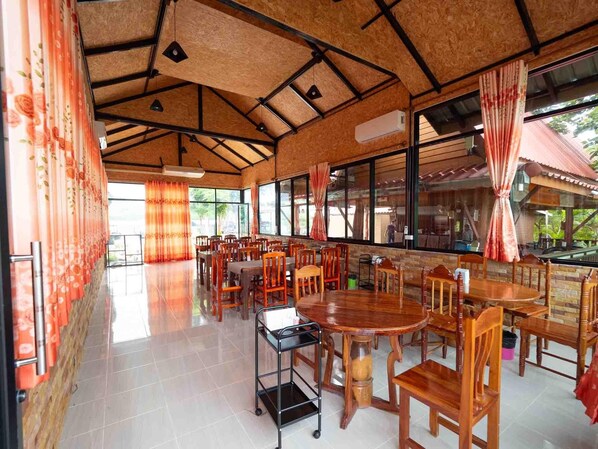 Restaurant - Chiw Rim Chon Resort Pak Chong (Pak Chong)