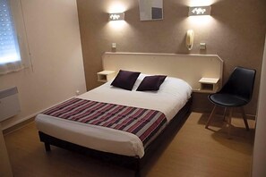 Unclassified image, 2 of 25, button - Rev Hotel (Riberac)