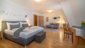 View from property - Hotel Weingut Moselloreley (Piesport)