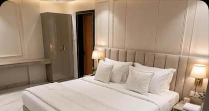 HOTEL MANORAMA INN