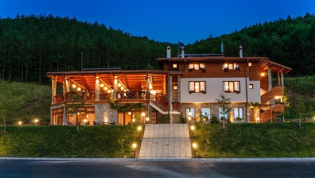 View from property - Alpine Garden Hotel (Simitli)