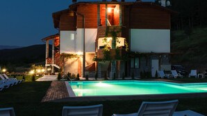 View from property - Alpine Garden Hotel (Simitli)