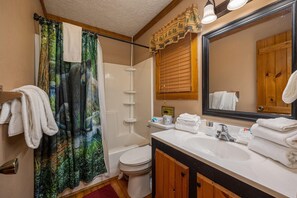 Room - Cozy Bears Cabin (Pigeon Forge)