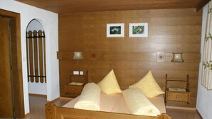 Room - Sonnenhotel Soldanella Sonneck (Samnaun)