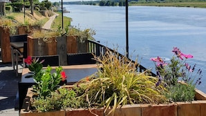 View from property - Baron Frits (Kessel)