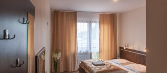 Hotel E7