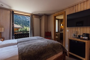 View from property - Hotel Sanetsch (Gsteig)