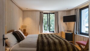 View from property - Hotel Sanetsch (Gsteig)