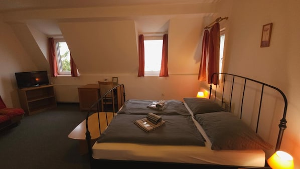 Unclassified image, 1 of 39, button - Pension Zlata Noha (Bratislava)