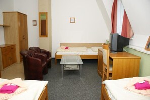 Unclassified image, 4 of 39, button - Pension Zlata Noha (Bratislava)