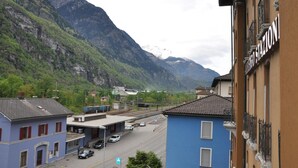 View from property - Albergo Stazione (Bodio)