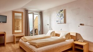 View from property - Hotel Bad Schwarzsee (Plaffeien)