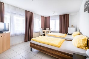 Unclassified image, 5 of 46, button - Hotel An Der Nordschleife (Adenau)